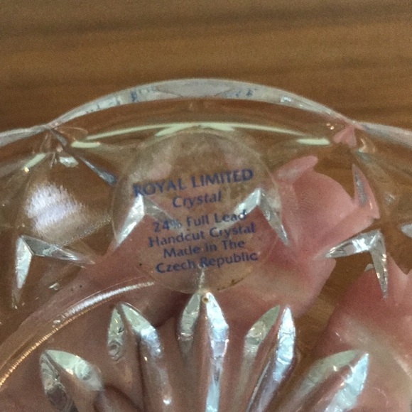 VTG Royal Limited Crystal ring holder. Starburst pattern. EUC. Jewelry holder. - Picture 4 of 7